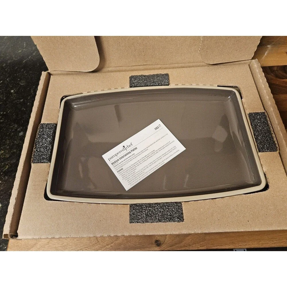Pampered Chef NIB Medium Entertaining Serving Platter #1453 New In Box Retired